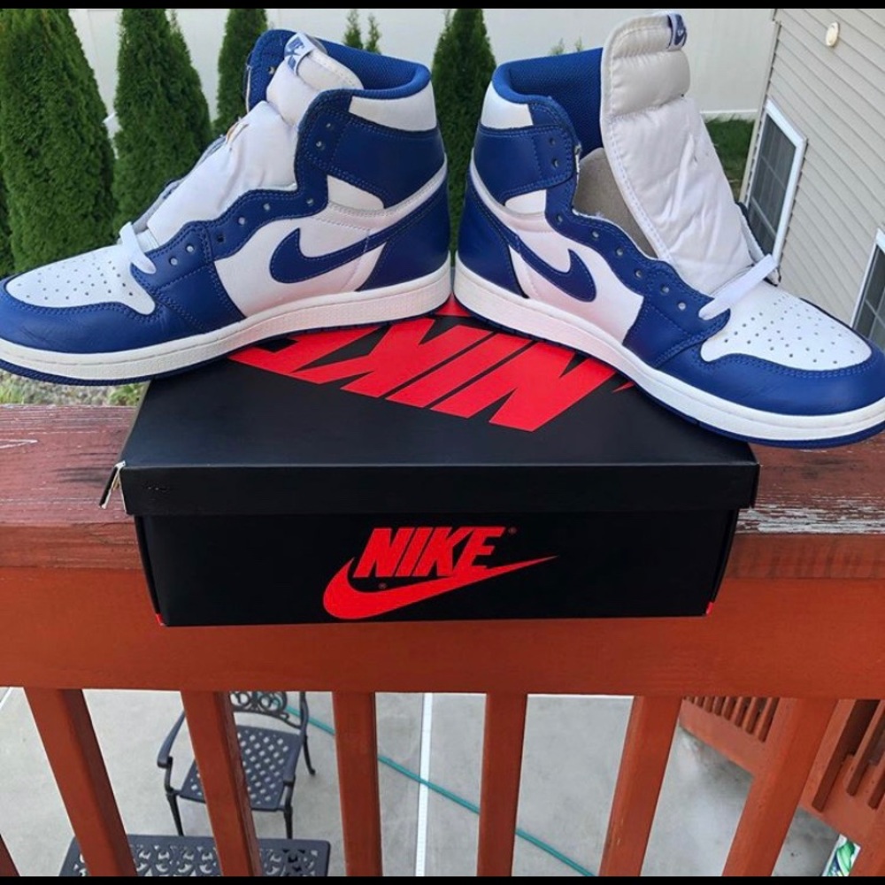 Air Jordan 1